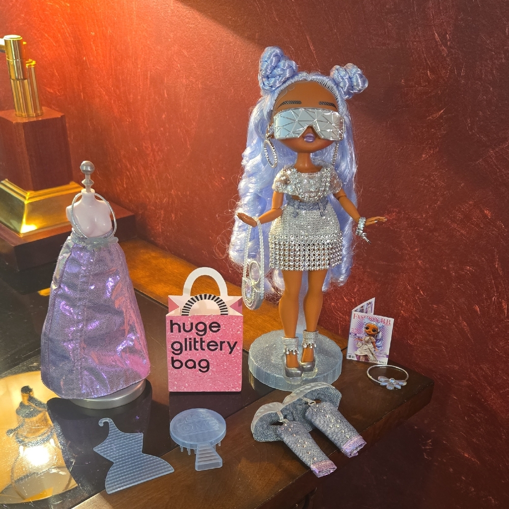 Missy Frost L.O.L. Surprise OMG Fashion Show Style Edition Doll w/Accessories